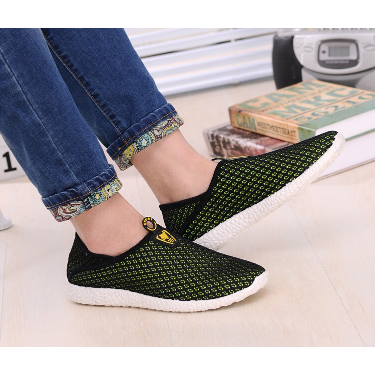 sepatu slip on mesh pria size 39 black green jakartanotebook sepatu slip on mesh pria size 39 black green jakartanotebook