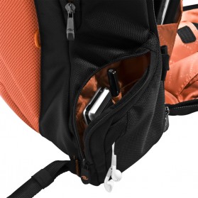 Everki EKP117NBKCT - Beacon Laptop Backpack with Gaming Console Sleeve - Black - 6
