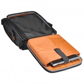 Everki EKS620 Urbanite Laptop Vertical Messenger Bag, Fits up to 14.1-inch - Black - 4