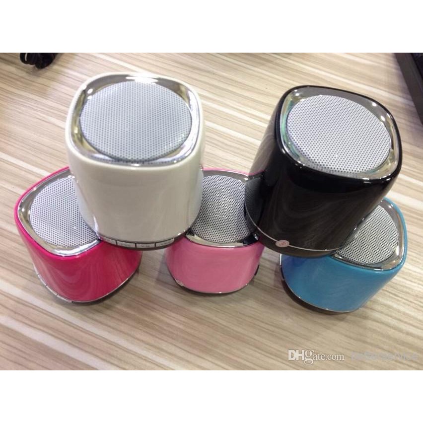 Hands-free Portable Bluetooth Speaker with TF Card Slot 