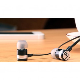 Beevo Earphones Clear Bass Sports with Microphone - EM330 / EM130 - Black - 3