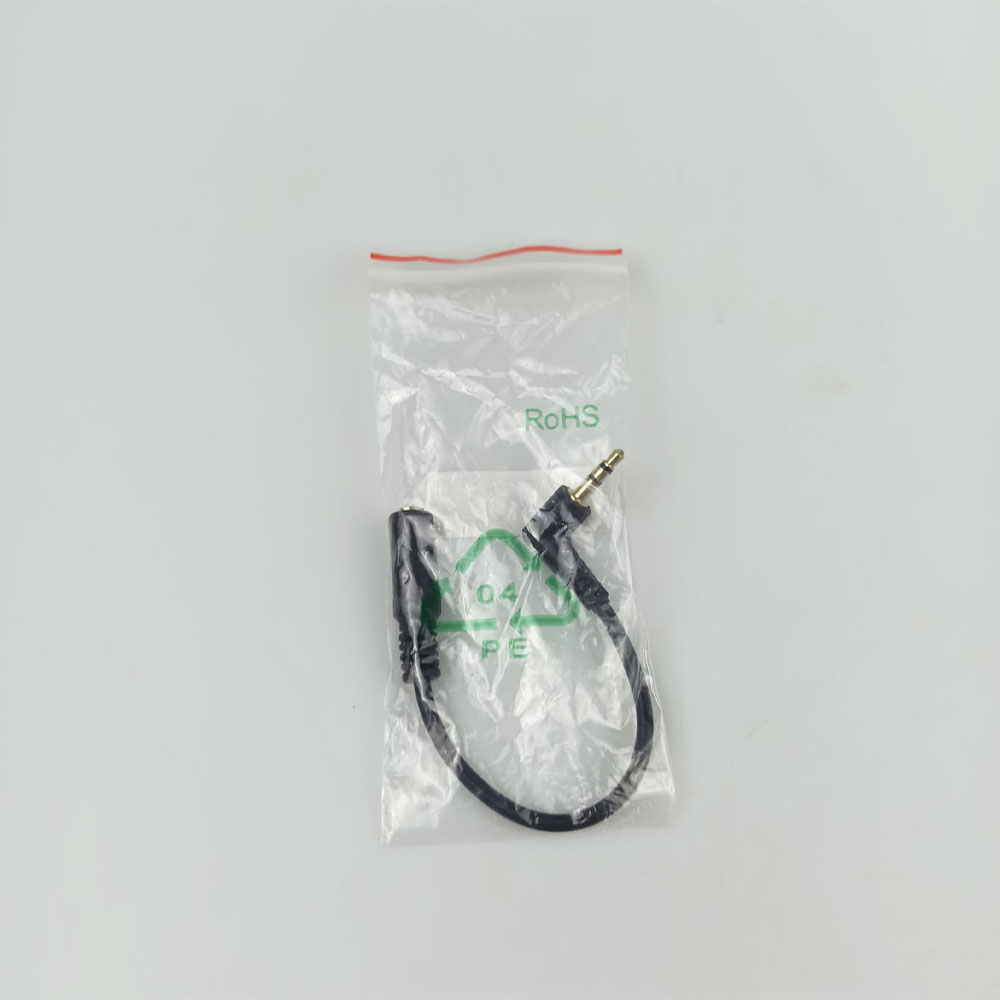 Gambar produk OLLIVAN Kabel Audio AUX 3.5mm 4 Pole to 3 Pole Male to Female 16cm - AV119