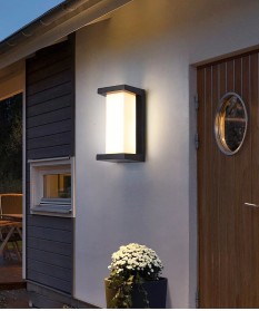 GAVT Lampu LED Outdoor Wall Light 18W 26cm Warm White Model H - OWL05H - Black