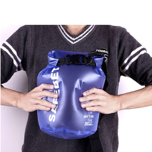 safebet floating waterproof bag 10 liter blue safebet floating waterproof bag 10 liter blue