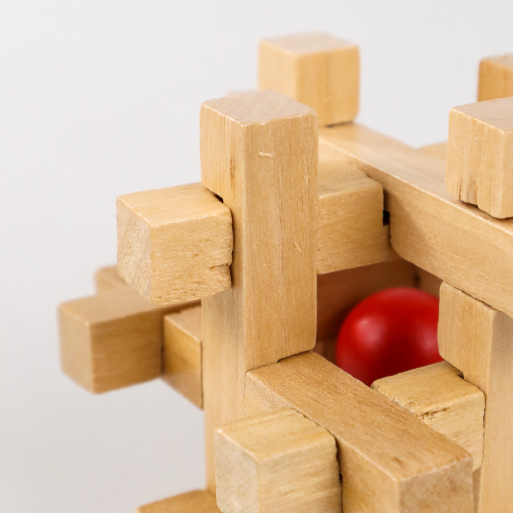 Gambar produk OLOEY Mainan 3D Wood Puzzle Tipe Take and Trapped Red Ball - OL3