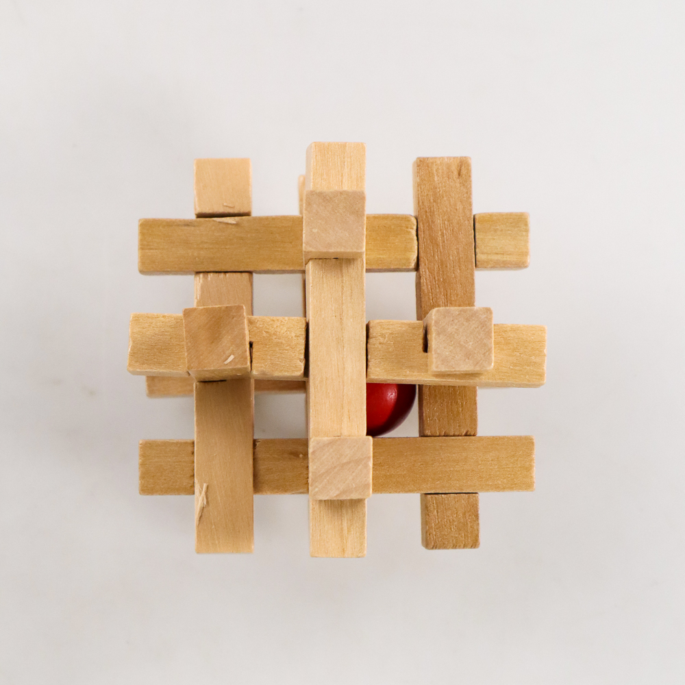 Gambar produk OLOEY Mainan 3D Wood Puzzle Tipe Take and Trapped Red Ball - OL3