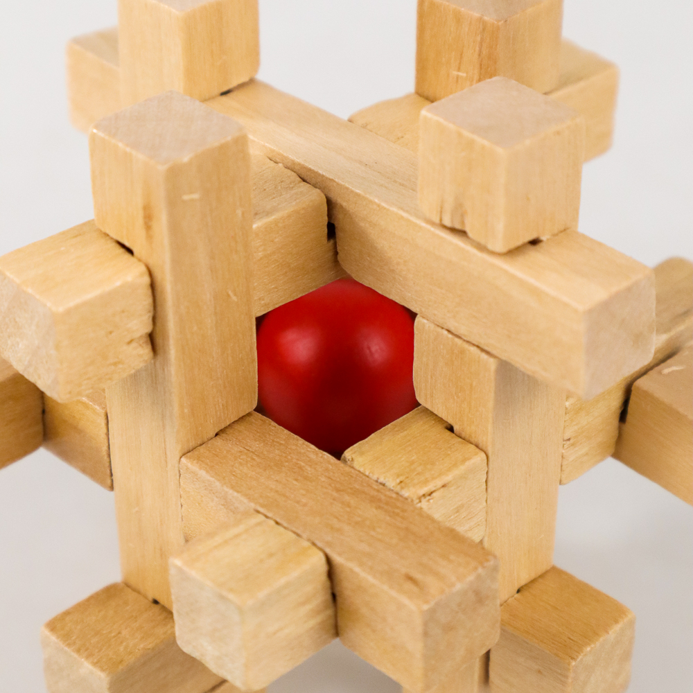 Gambar produk OLOEY Mainan 3D Wood Puzzle Tipe Take and Trapped Red Ball - OL3