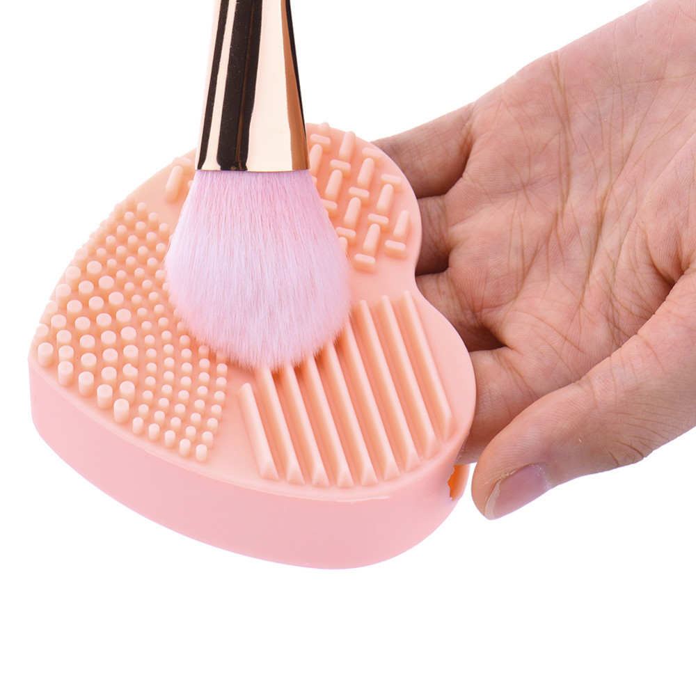 Jasa Maklon Pembersih Brush Make Up