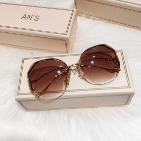 Oulylan Kacamata Frame Classic Polarized UV Protection Gradient Sunglasses - TYJ07098 - Chocolate