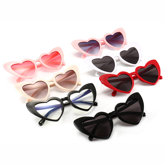 Kacamata Cat Eye Wanita Love Heart - Black - JakartaNotebook.com