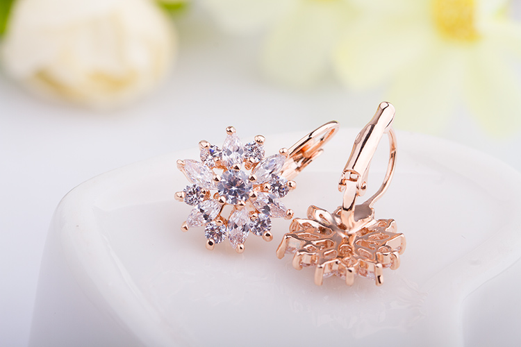anting wanita zircon gold chagne gold anting wanita zircon gold chagne gold