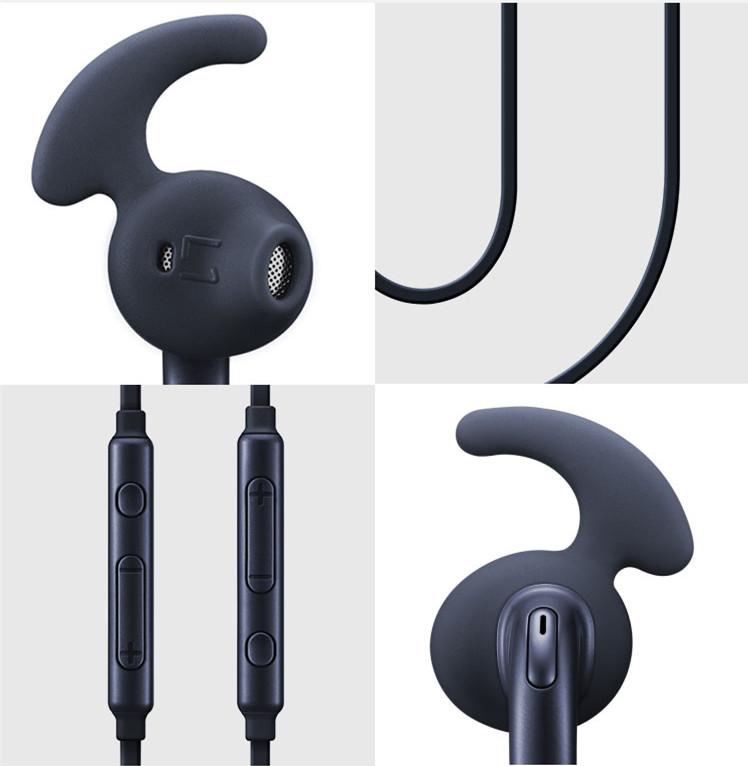 Earphone dengan bentuk seperti earphone original dari Samsung Galaxy 