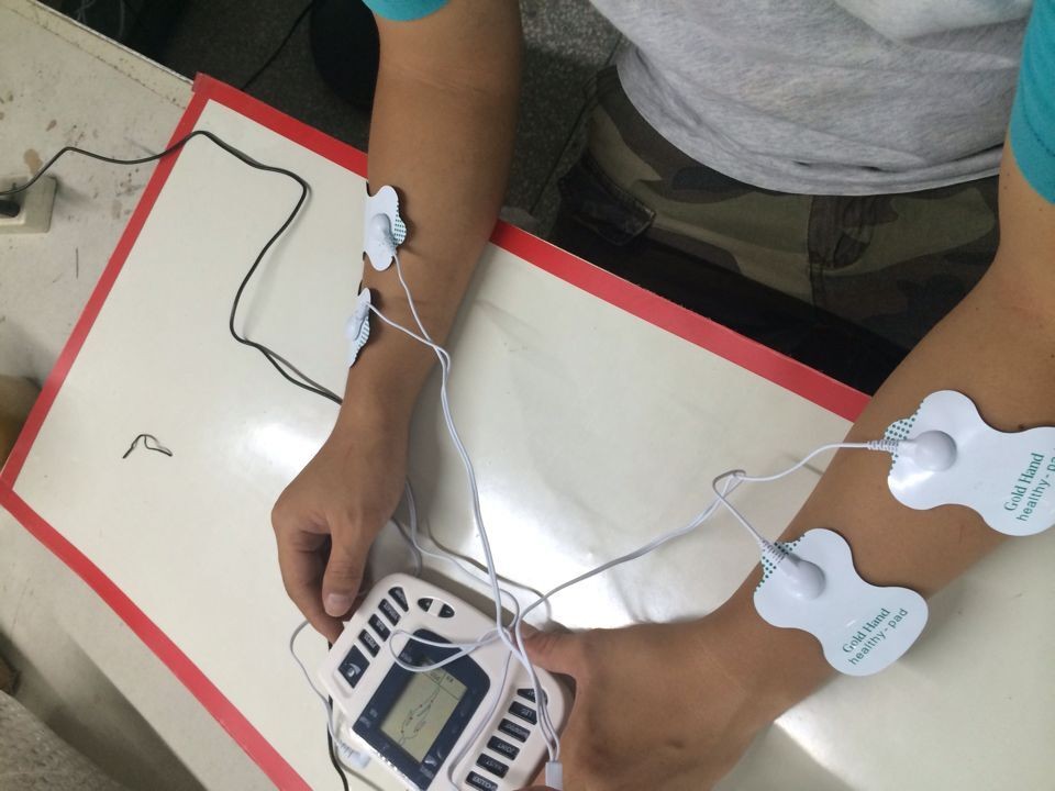 Alat akupuntur yang memiliki banyak mode yang dapat Anda pilih, seperti pelangsing badan atau tubuh, kesehatan, stroke, massage, scraping, Immunotherapy, ...