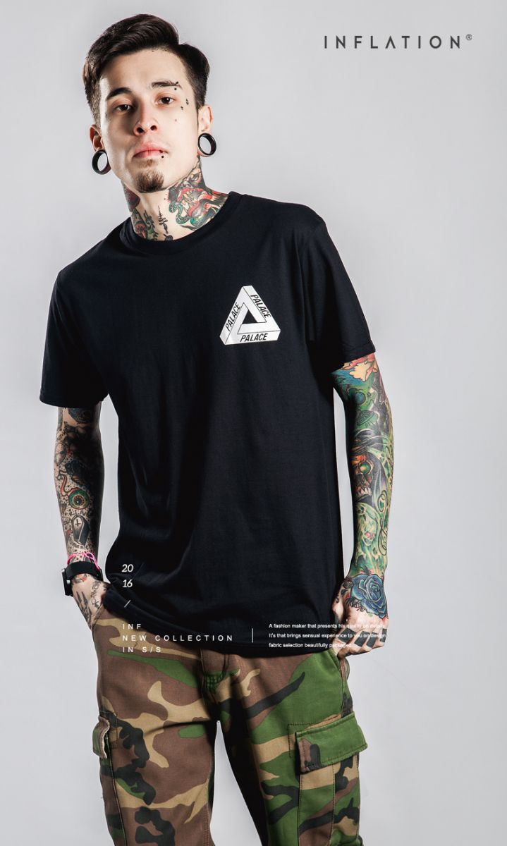 Kaos Katun Pria Triangle Palace O Neck Size S / T-Shirt 