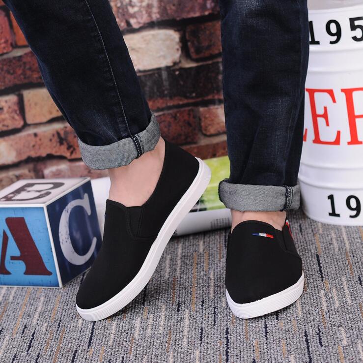 sepatu slip on