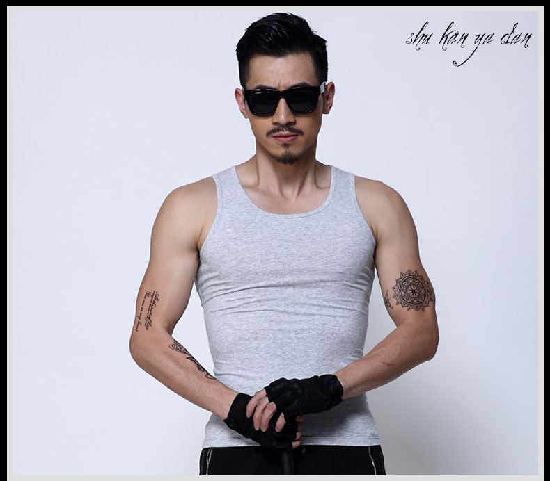 Singlet Pria Undershirt Vest Size M - Black Singlet Pria Undershirt Vest Size M - Black