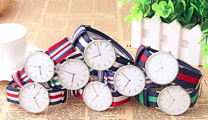 Jam Tangan Fashion Strap Berwarna Oem Black Red Jakartanotebook Com